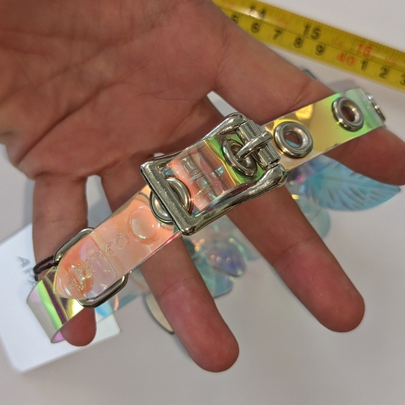 NWT IRIDESCENT FLOWER CHOKER - Picture 13 of 14